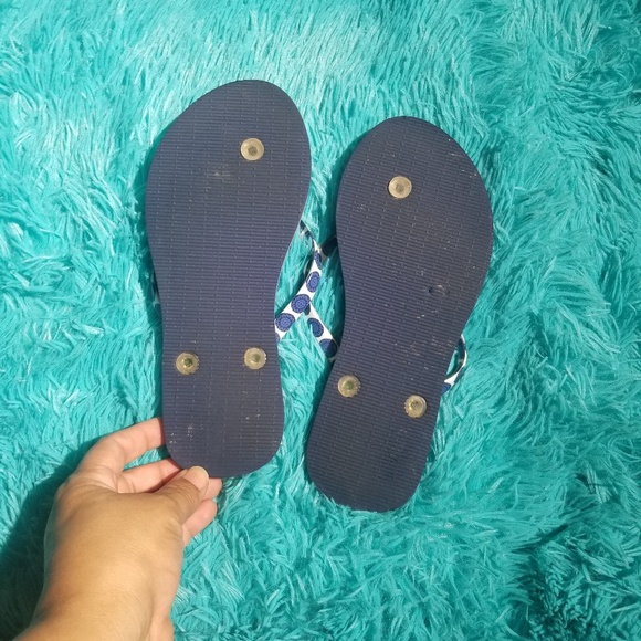 Vera Bradley sandals - Picture 3 of 3